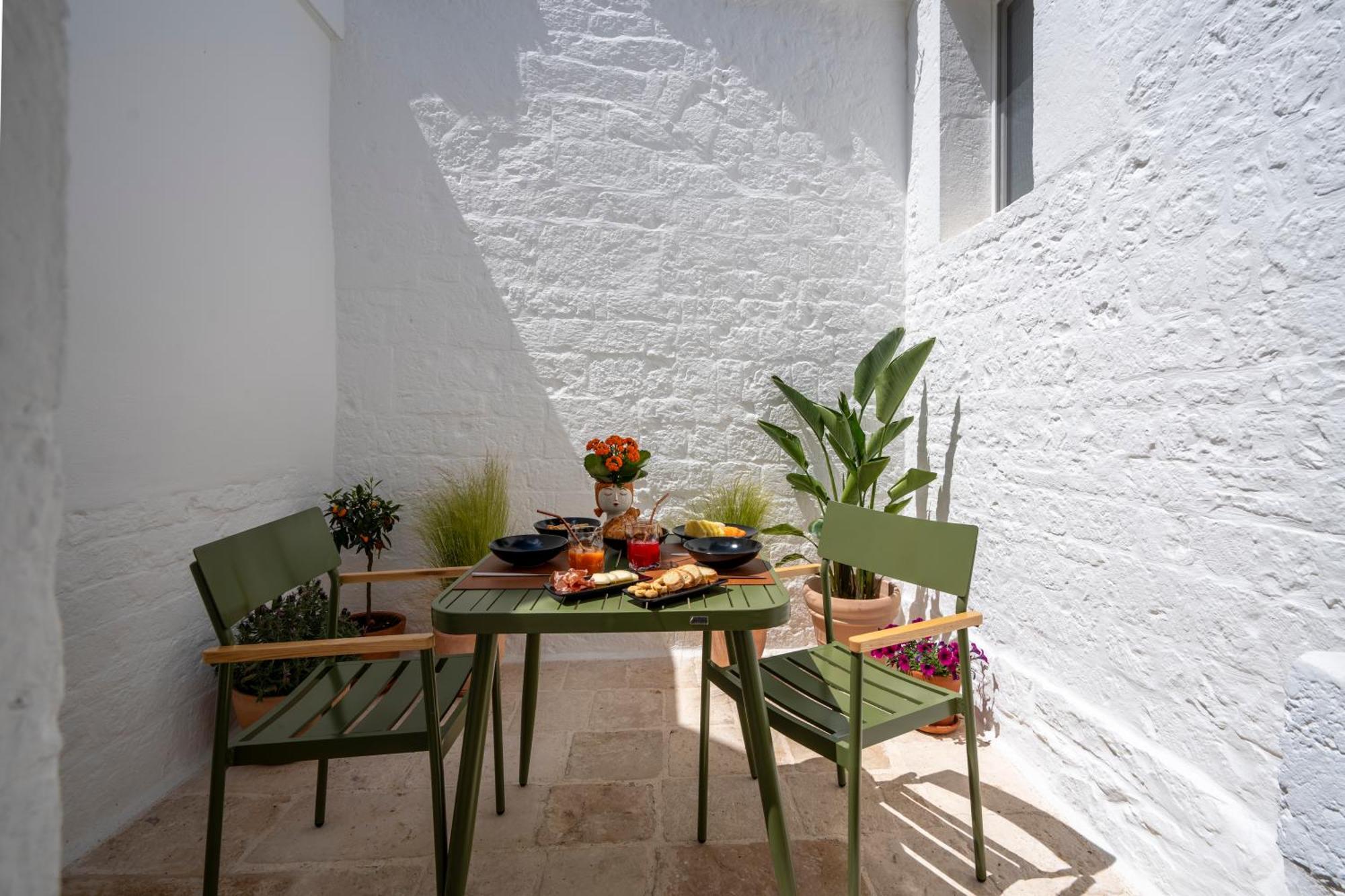 Apartamento Naiira Luxury Trullo - Jacuzzi And Patio Alberobello Exterior foto